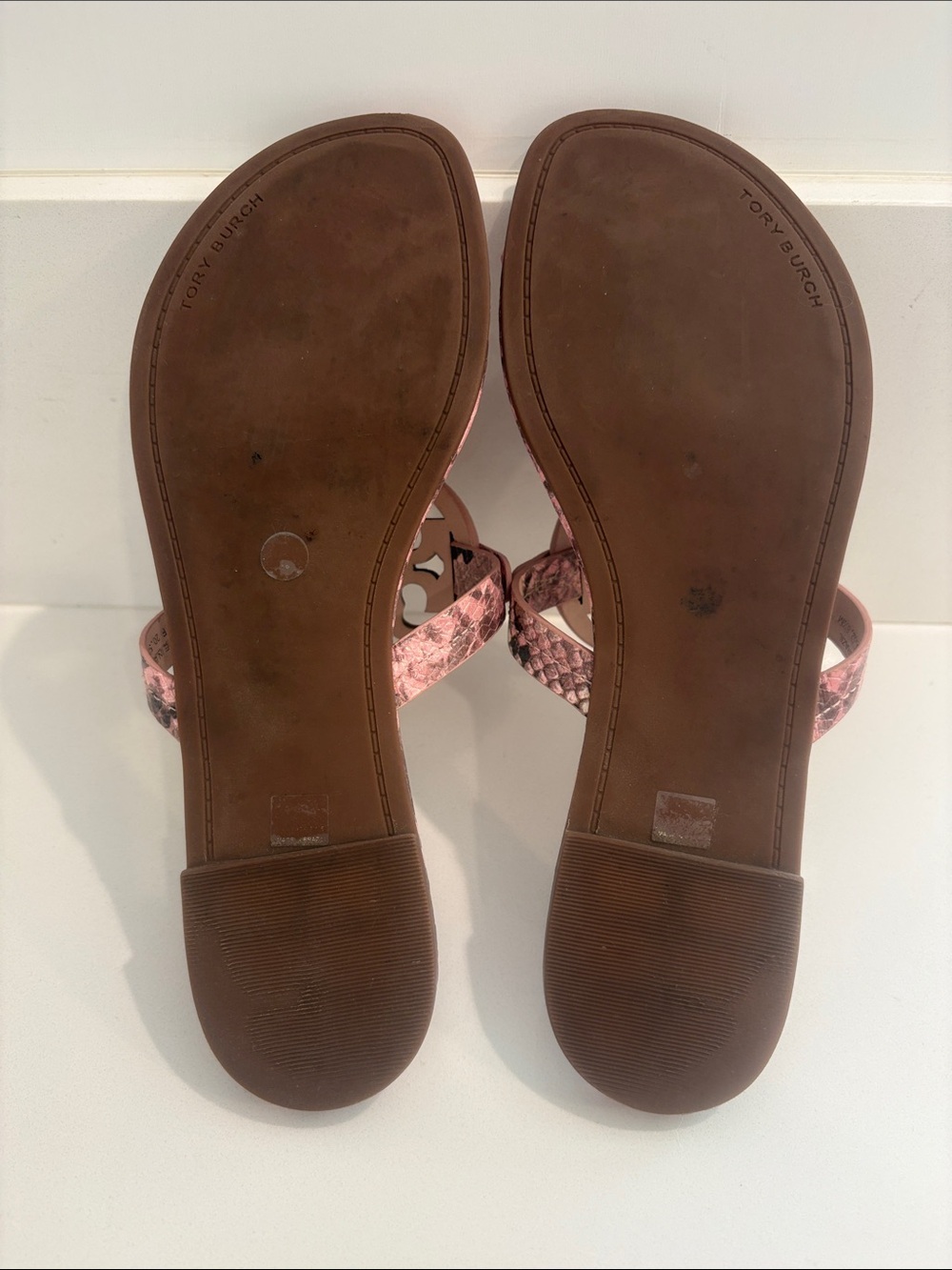 Tory Burch Miller Snake-Print Leather Thong Sandal in Pink and Brown 8.5 - Picture 14 of 15